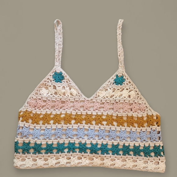 American Eagle Crop Top Sz Medium - Picture 1 of 5